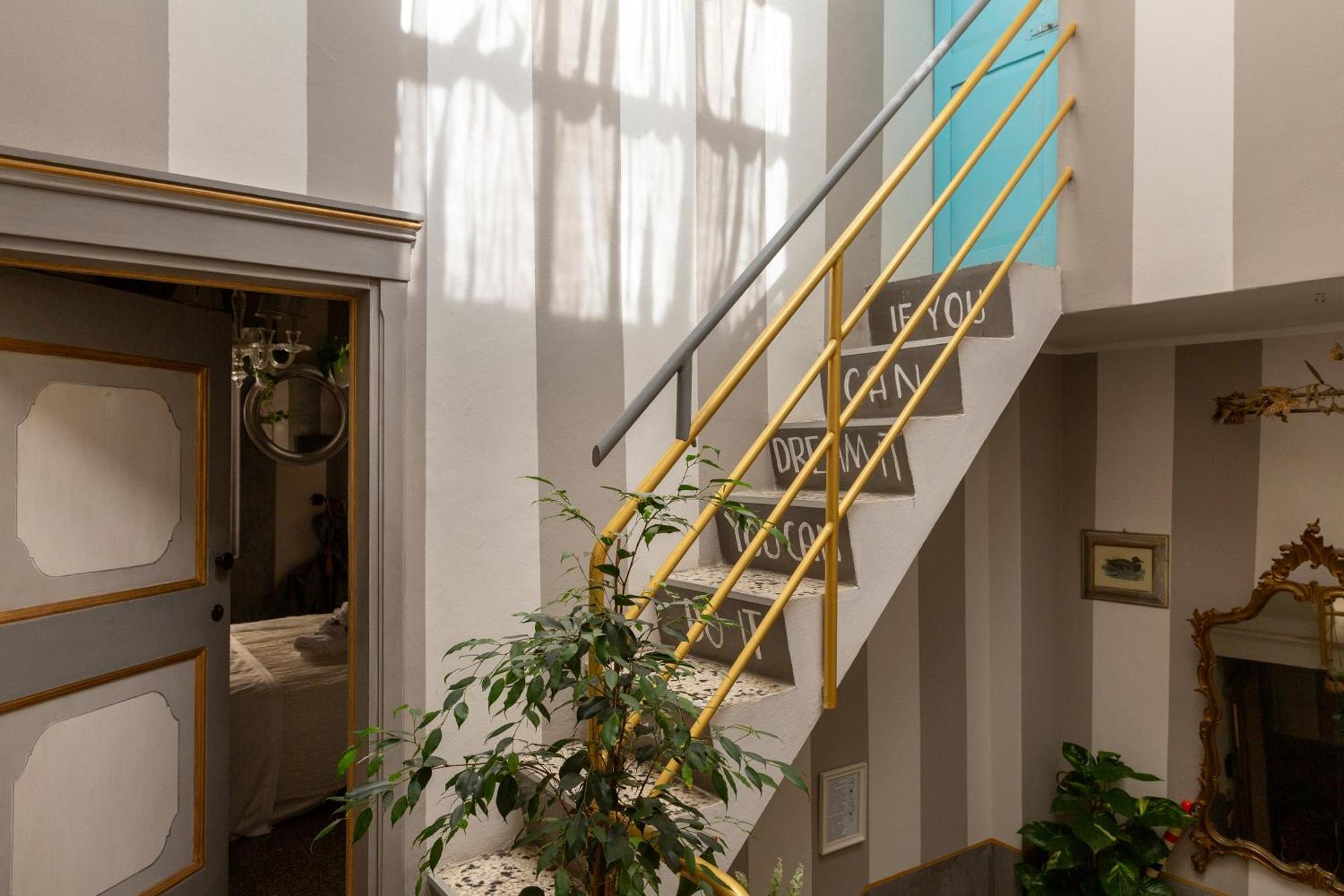 Bibi Boutique Arezzo Living Suite Rosafragola & Verdeconiglio 外观 照片